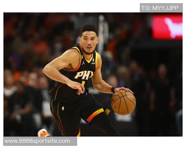 阿伦对布克三分犯规的看法：突破被切裁判总是认为球手一体